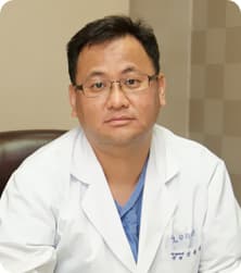 신종현 제 2신경외과 원장/전문의